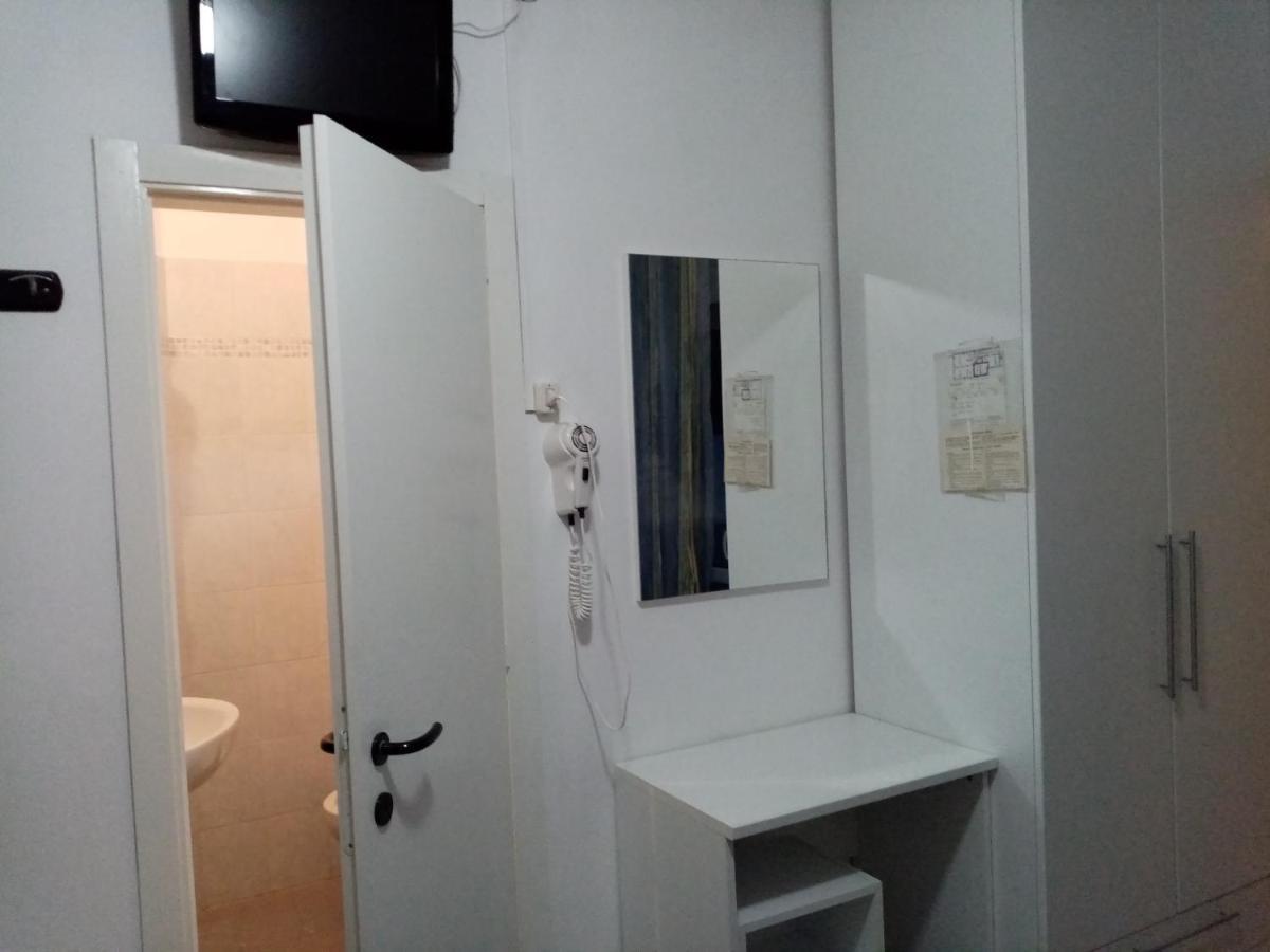 New Prophet Bed and Breakfast Cattolica Buitenkant foto